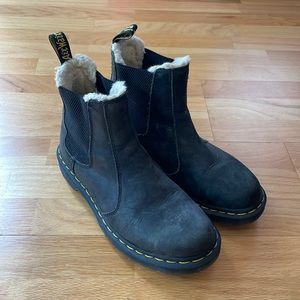 Dr Marten 2976 Leonore farrier leather Chelsea boots